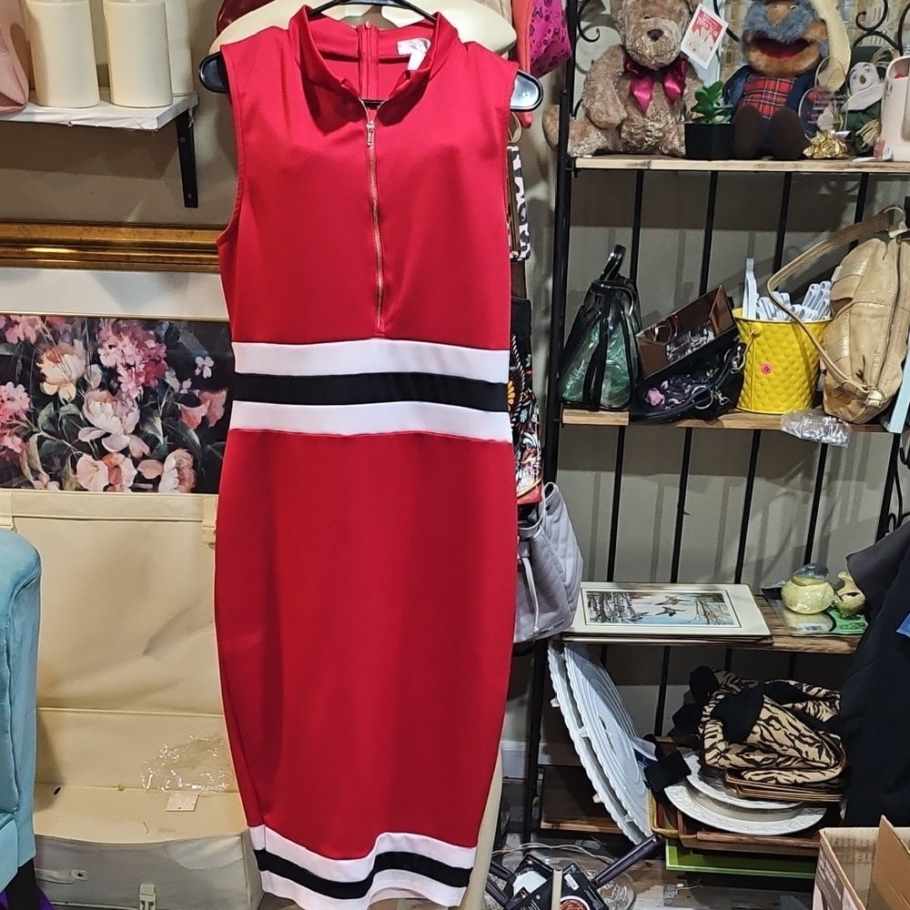 Red Sheath Midi Dress with V-neck for Work